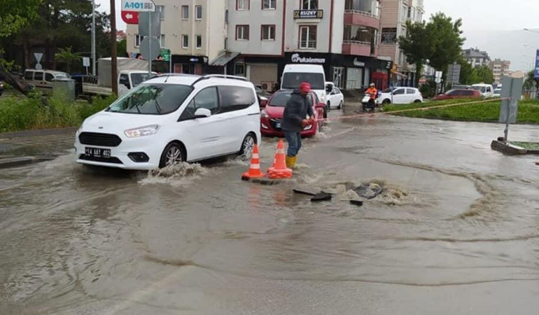 Bolu’yu su bastı Tanju Özcan isyan etti