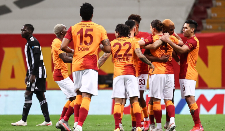 Dev derbide sevinen Galatasaray oldu