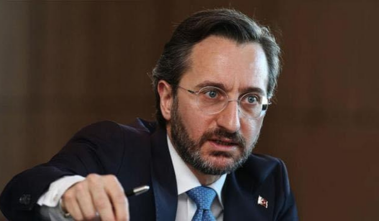 Fahrettin Altun; "Sözde yardım kampanyası devletimizi aciz göstermek, devlet-millet birlikteliğimizi zayıflatmak amacıyla başlatılmıştır."